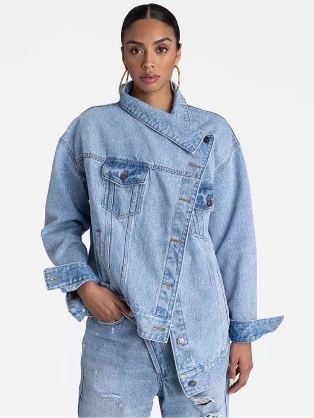 KBB by Kahlana The Denim Jacket Asymmetrical Button Line Light Blue
New 🆕